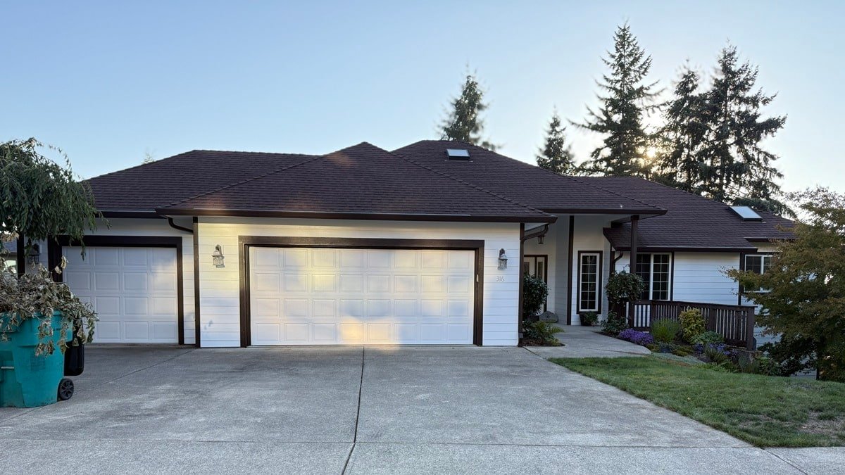 Full exterior house repaint in Battle Ground, WA